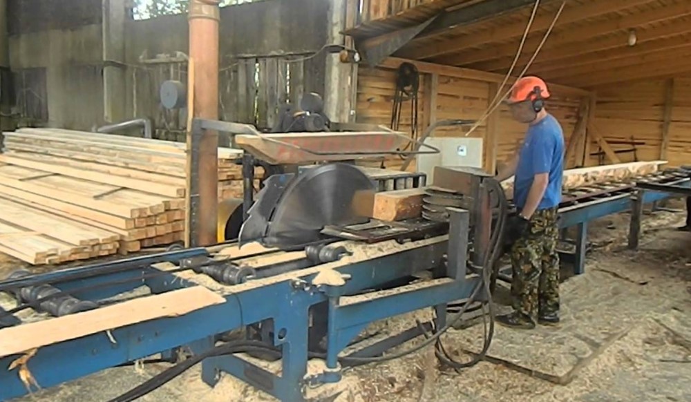 Открытие деревообрабатывающего цеха