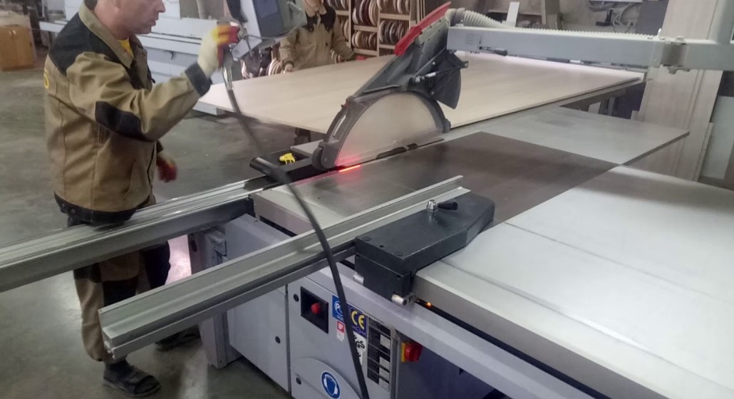 Станки для производства межкомнатных дверей