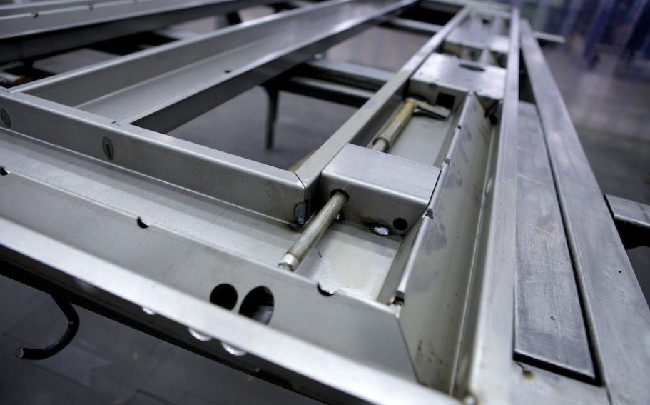 Производство металлических дверей