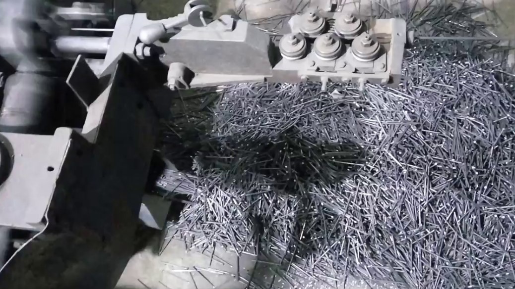 Какой станок для производства гвоздей выбрать?