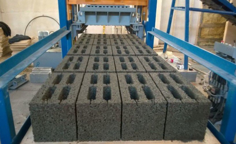 Изготовление керамзитобетонных блоков