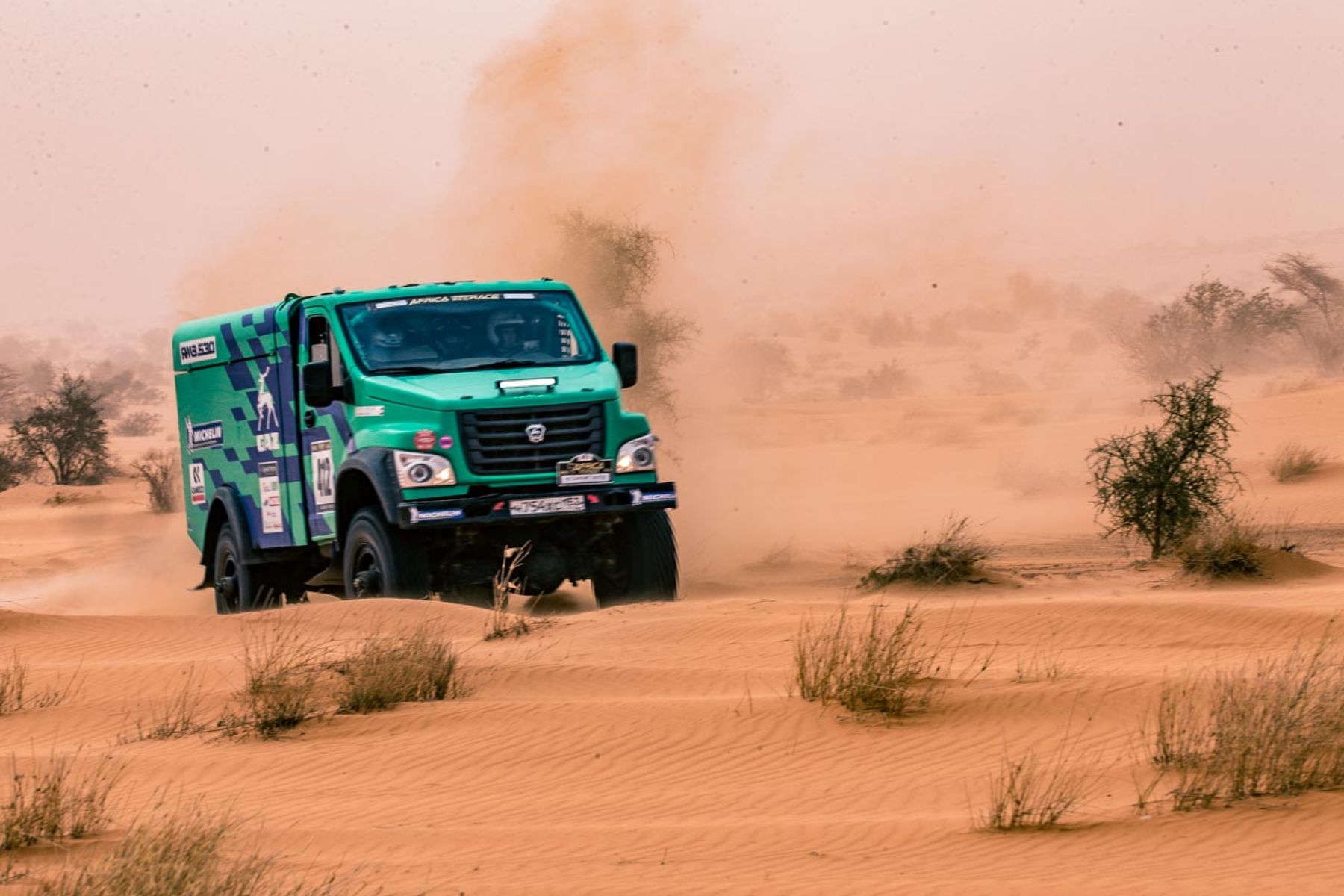 Может проехать везде, но теперь с комфортом. Тем новый Садко Next лучше старого ГАЗ-3308?