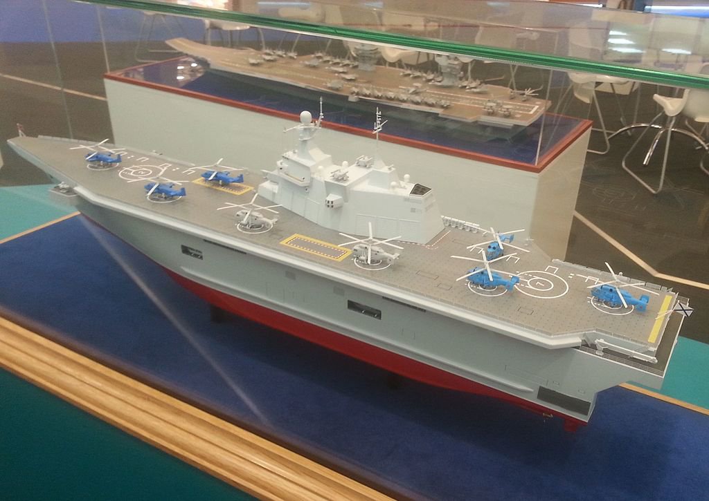 «Мистрали» не нужны. Какие корабли скоро сойдут с российских верфей?