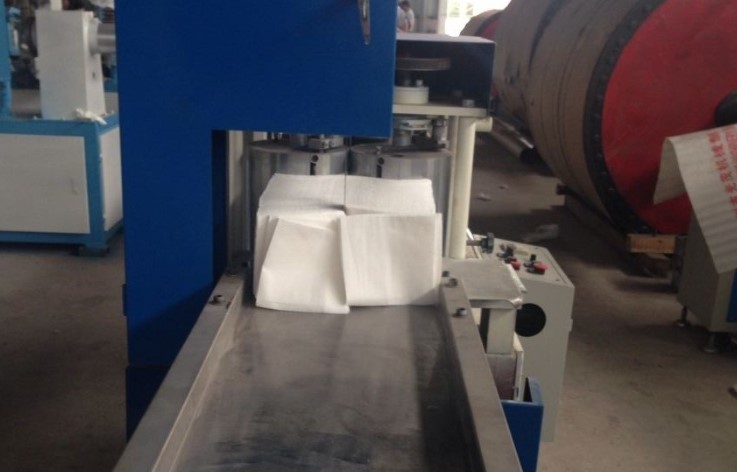 Станок для производства салфеток