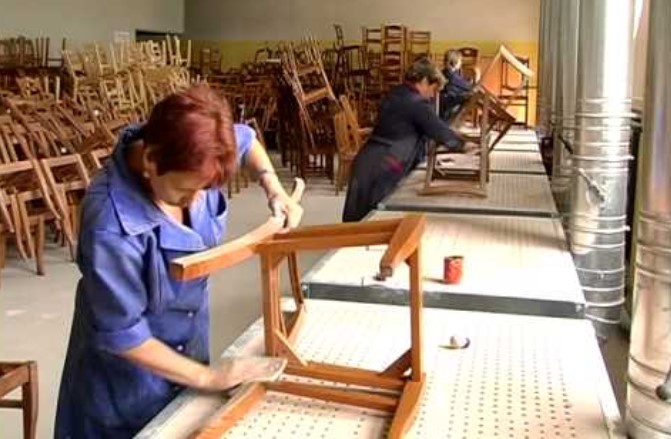 Цех по производству стульев