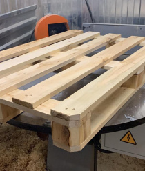 Поддоны новые