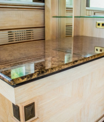 Инстоун Групп