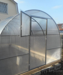 Первая Тепличная