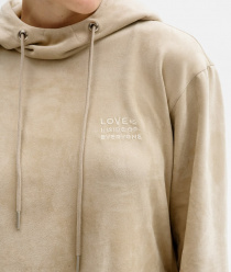 TÜLENEVA. Швейное производство.