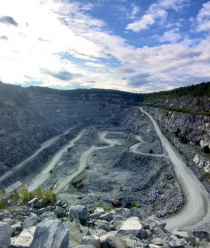 Северский гранитный карьер