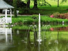 Плавающий фонтан "Вальс"