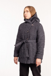 Женская стёганая куртка с капюшоном и поясом