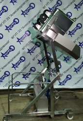 Подъемник опрокидыватель гидравлический для тележек