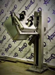 Подъемник опрокидыватель цепной для тележек