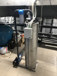 Установка для очистки воды Pozitron-1 (pool 5-5-40) (предназначена для озоновой очистки и обеззараживания оборотной воды небольших общественных бассейнов и купелей)