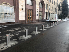 Противотаранные болларды