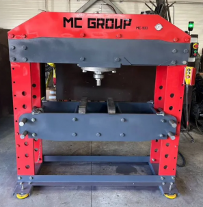 Гидравлический и пневматический пресс 120т