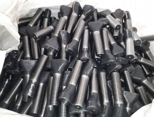 Футеровочные болты