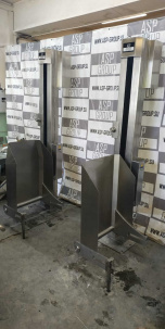 Подъемники-опрокидыватели для чан-тележек (чебурашек)