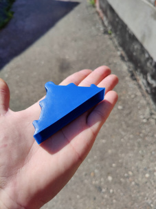 Защитные уголки для мебели, стекла и грузов