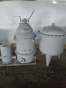 Карамельный вакуум-аппарат 33-2А-5, б/у в рабочем состоянии