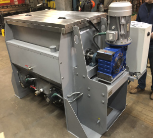 Смесители для сухих и жидких компонентов