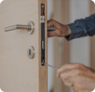 Монтаж и установка дверей