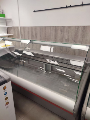 Продам витрины холодильные, колоду