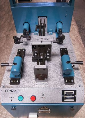 Полуавтоматы для перемотки нитей СПН 2-4