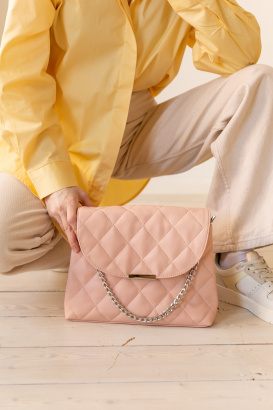 Сотрудничество: швейное производство полного цикла, специализируется на пошиве сумок из искусственной кожи