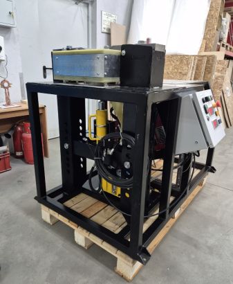 Установка индукционного нагрева калибров для посадки и снятия с вала (СЭЛТ-1142-40/22)