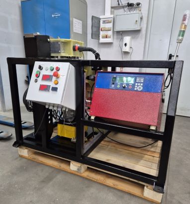 Установка индукционного нагрева калибров для посадки и снятия с вала (СЭЛТ-1142-40/22)