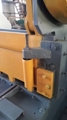 Ножницы кривошипные гильотинные Н3118