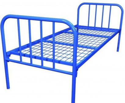 Столы на металлокаркасе и табуреты