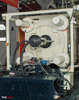 Машина литья под давлением ZLC-700