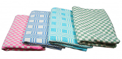 Столы на металлокаркасе и табуреты