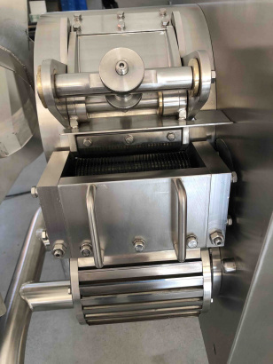 Машина для нарезки кубиками, бруском подмороженного продукта Leaddenmar Dicer L3300