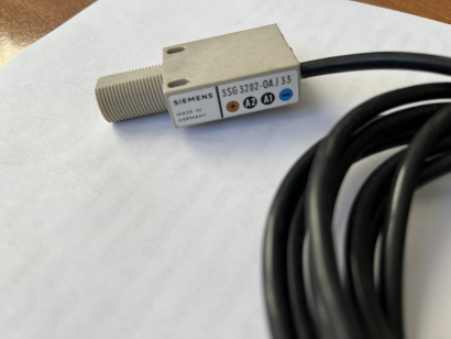 Индуктивный датчик Модель : 3SG3202-0NJ33  