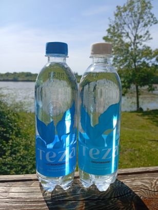 Вода «ТЕЗА» оптом — природная родниковая 0,5 л и 1,5 л (газ/негаз) | Краснодар