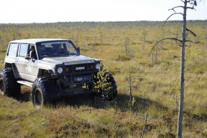 Вездеход самурай-надежный транспорт высокой проходимости