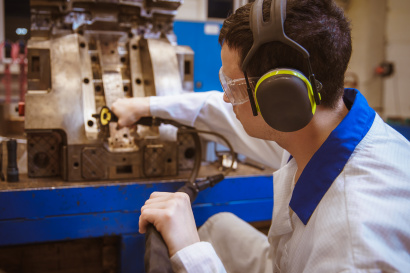 Программирование контроллеров, пуско-наладка полимерного оборудования