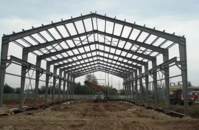 Быстровозводимый ангар из металлоконструкций