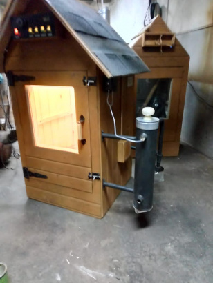 Деревянная экологически чистая коптильня