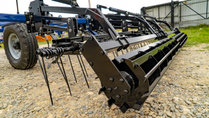 Культиватор КПК-8 с бороновальным и прикатывающим устройством