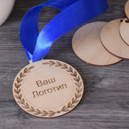 Мерч и сувениры с логотипом из дерева