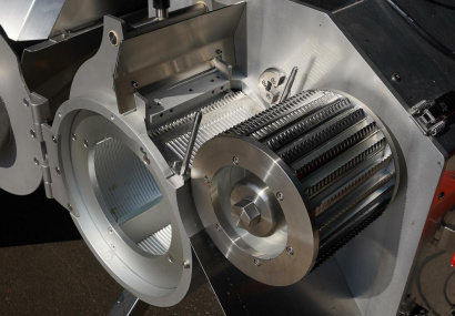 Фигурная нарезка бруском, слайсом и кубиком овощей Leaddenmar Dicer L2500