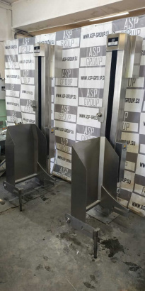 Подъемники-опрокидыватели для чан-тележек (чебурашек)