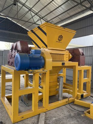 Шредер для переработки ТБО Auto Crusher Rubber