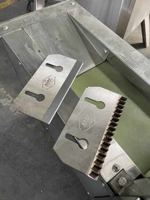 Машина для нарезки сухофруктов Vega Dicer Sweet Dried Fruits H500