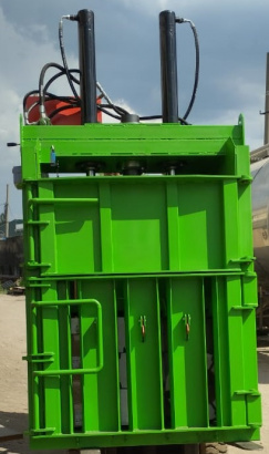 Пресс пакетировочный  вертикальный Кубер-16В